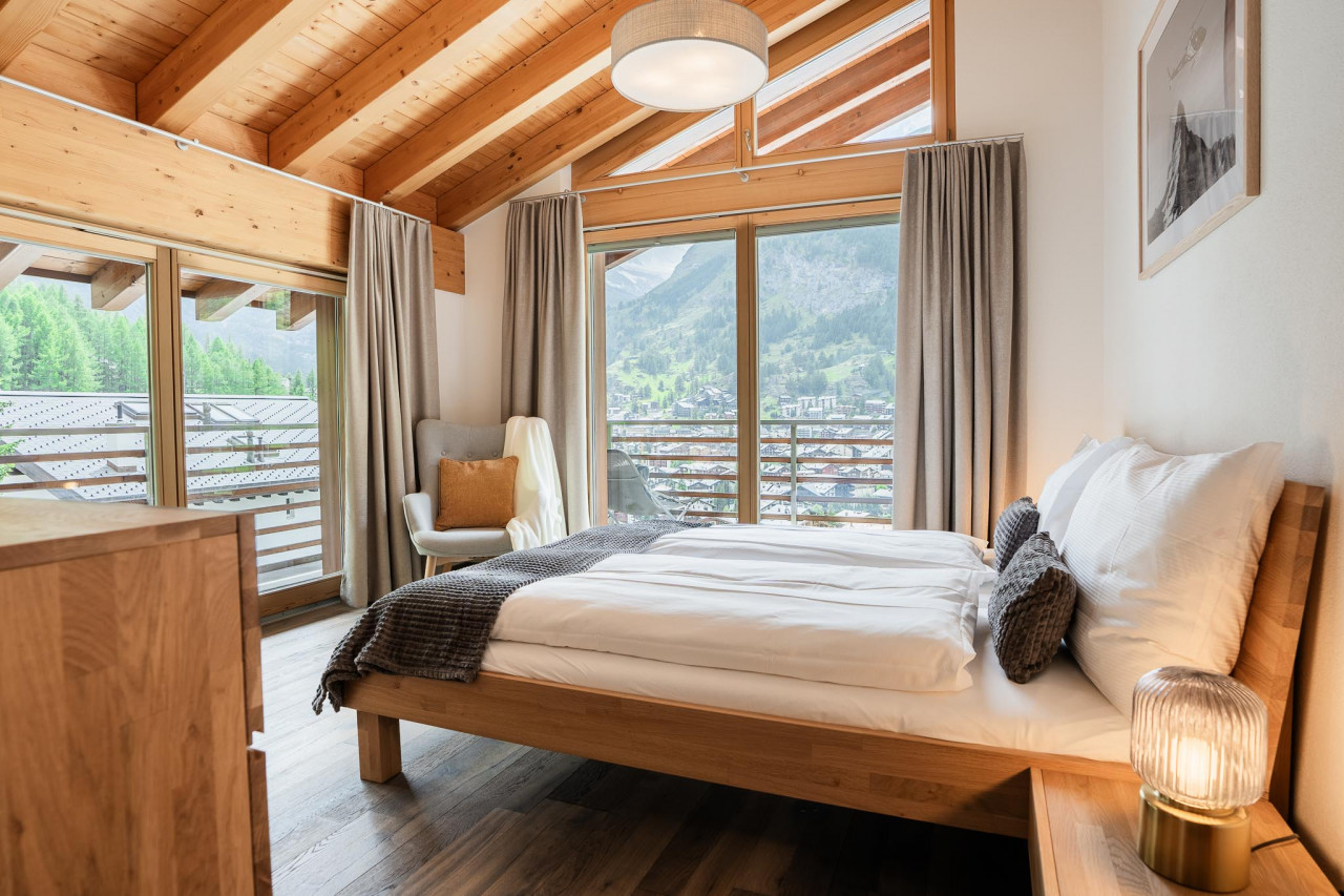 Schlafzimmer mit Bergblick