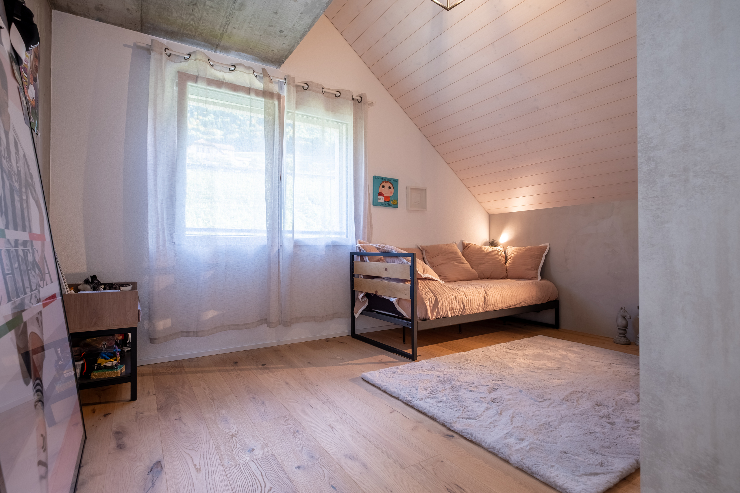 Gemütliches Schlafzimmer mit Dachschräge