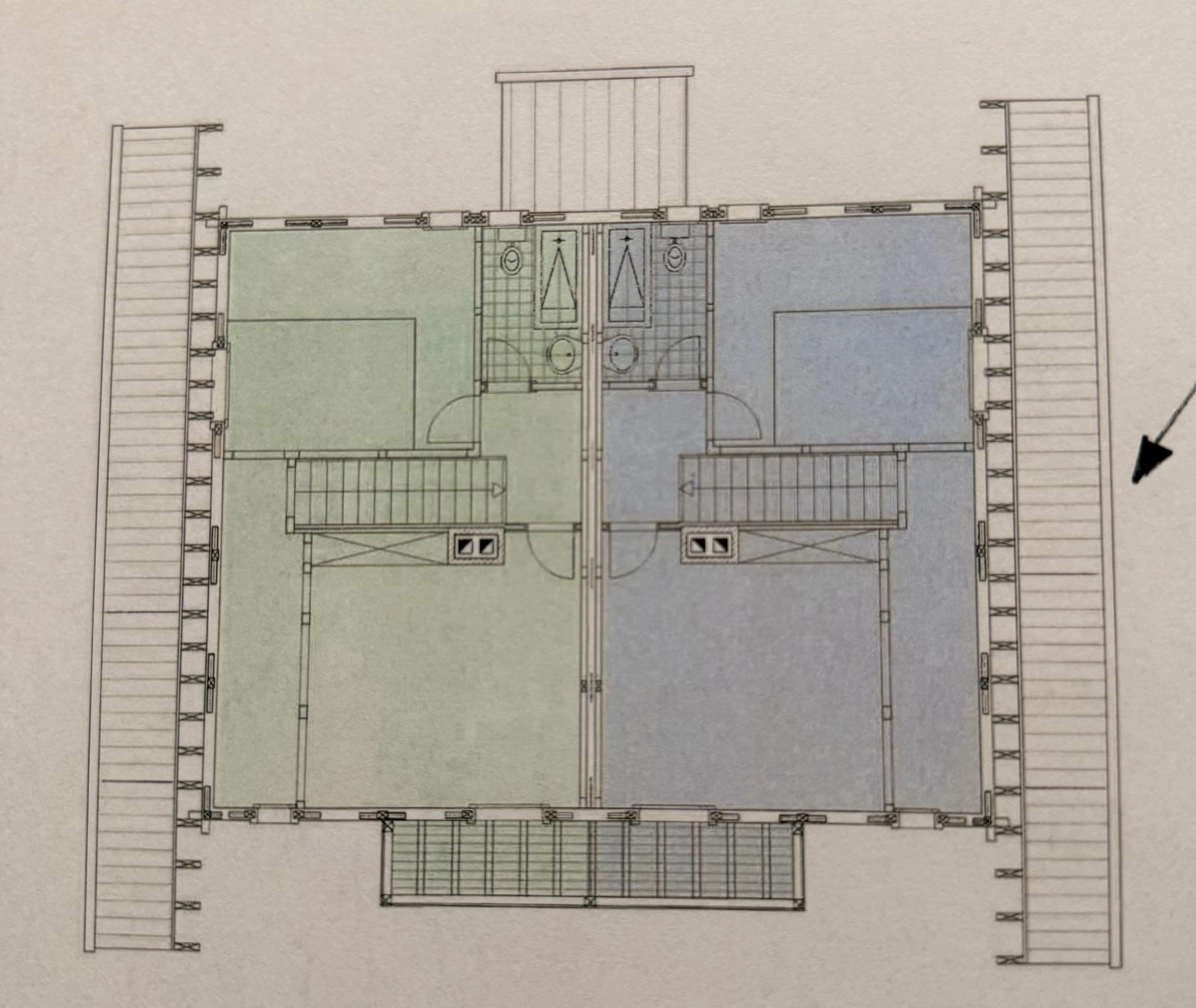 Dachgeschoss-Grundriss mit zwei Wohnbereichen