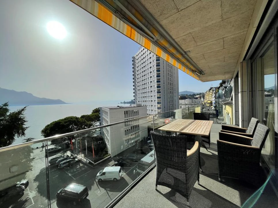 Balkon mit Meerblick