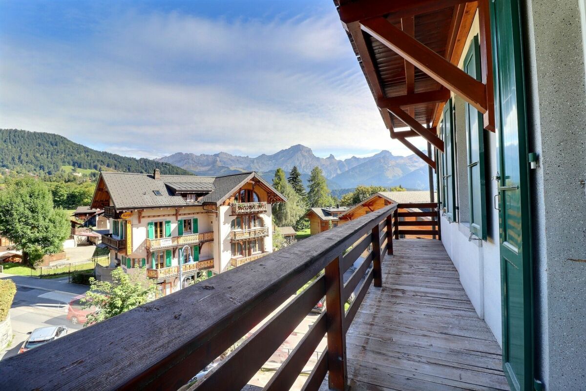 Balkon mit Bergblick