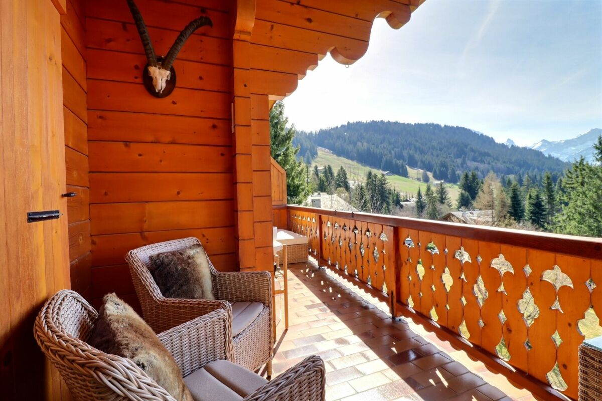 Balkon mit Alpenblick