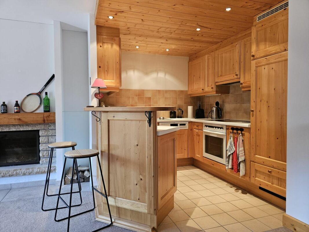 Gemütliche Landhausküche mit Kamin