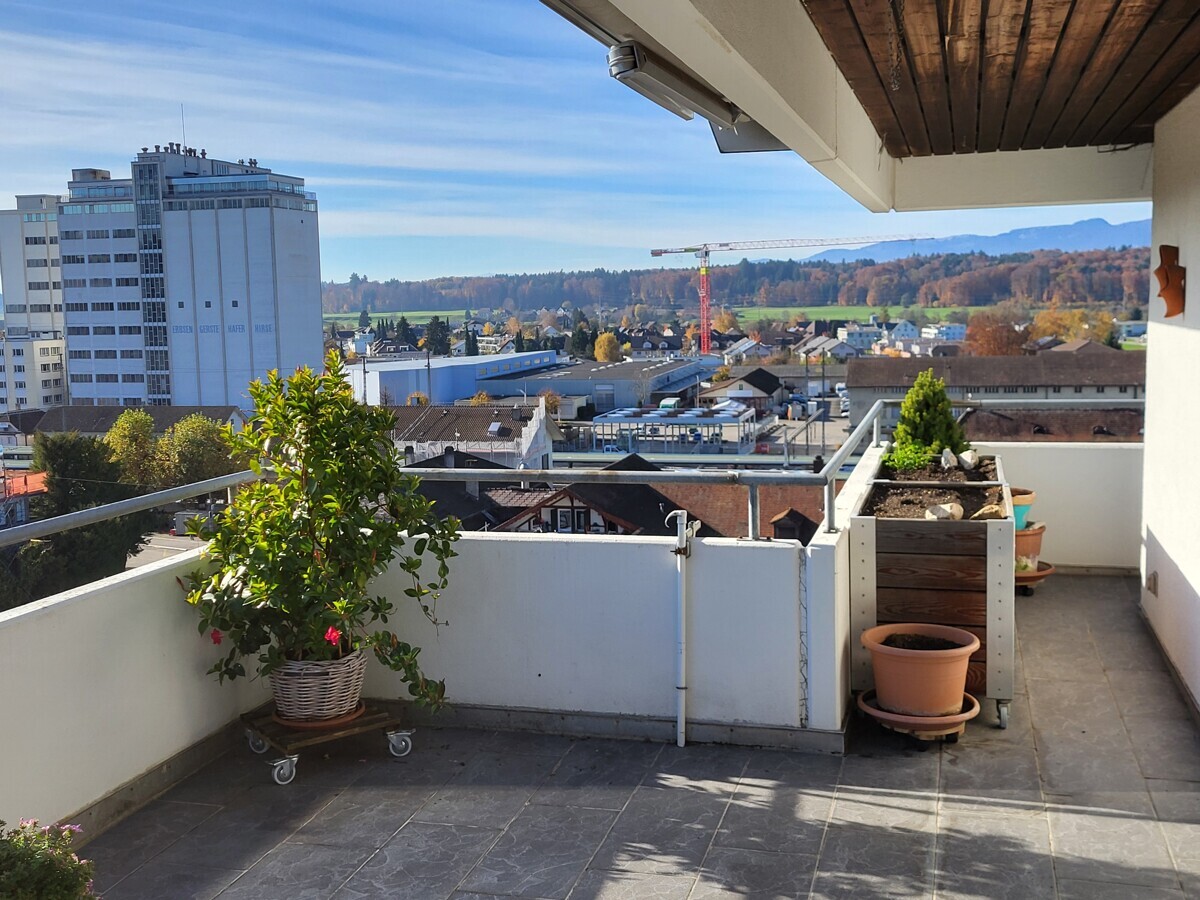 Balkon mit Stadtblick