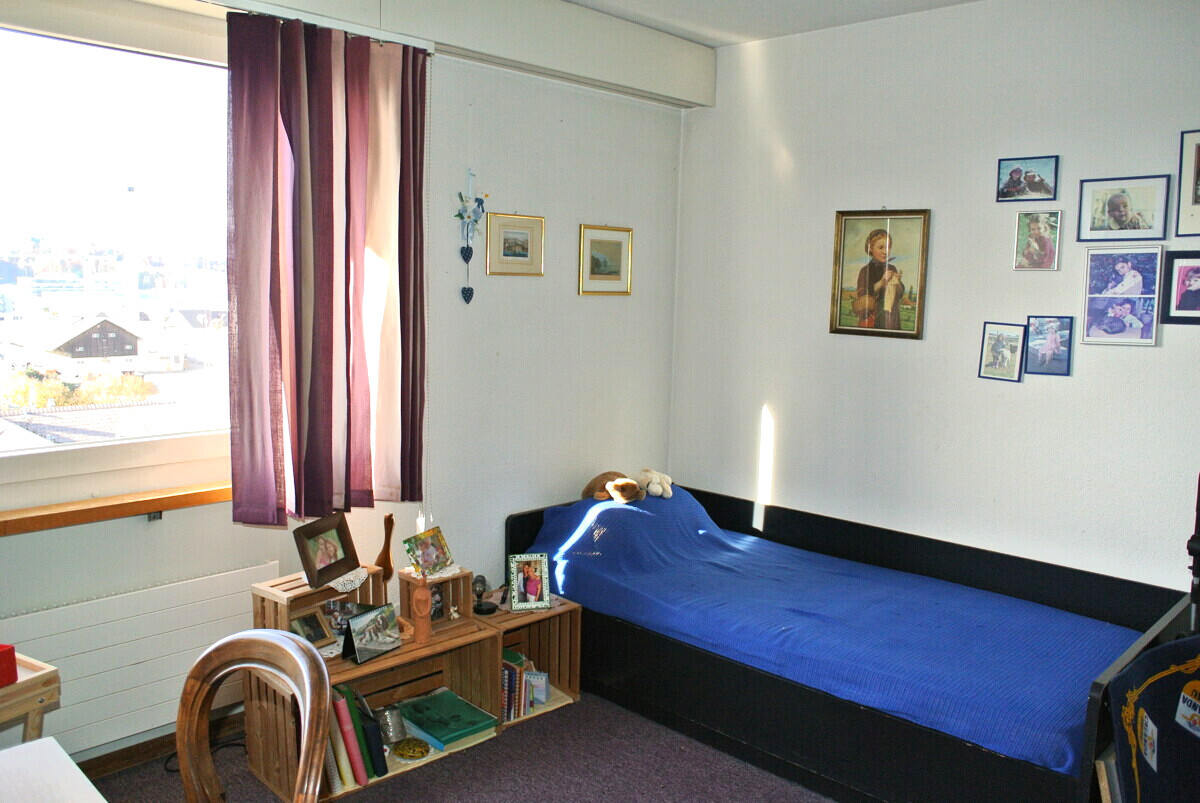 Gemütliches Schlafzimmer mit Tageslicht
