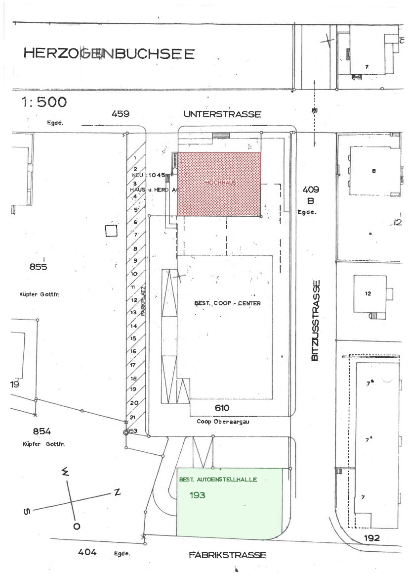 Historischer Lageplan mit markierten Grundstücken und Gebäuden