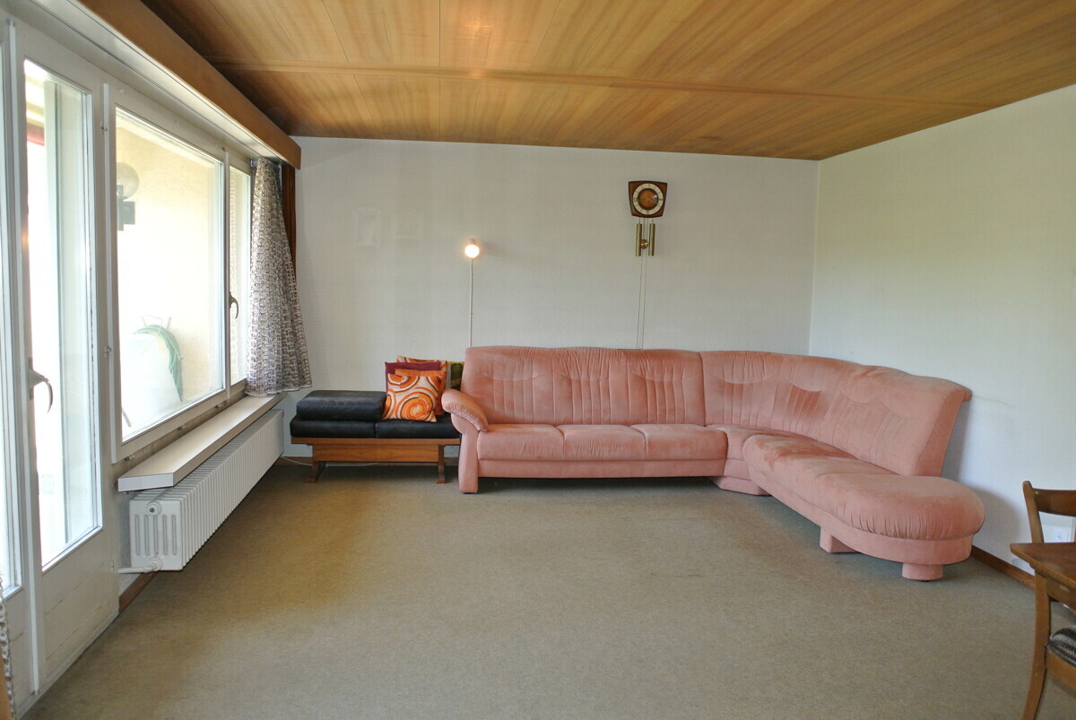 Wohnzimmer mit Ecksofa