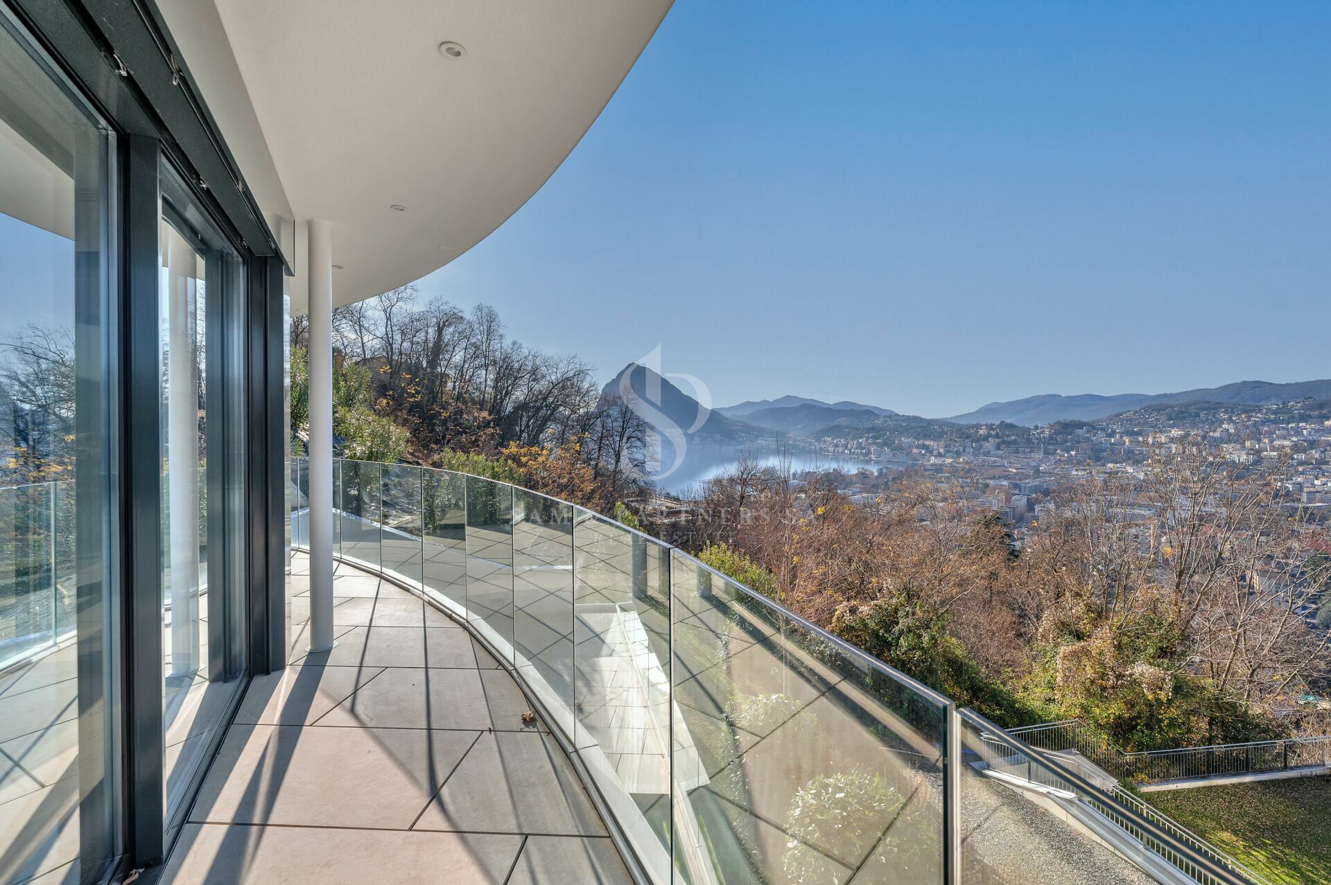 Balkon mit Panoramablick