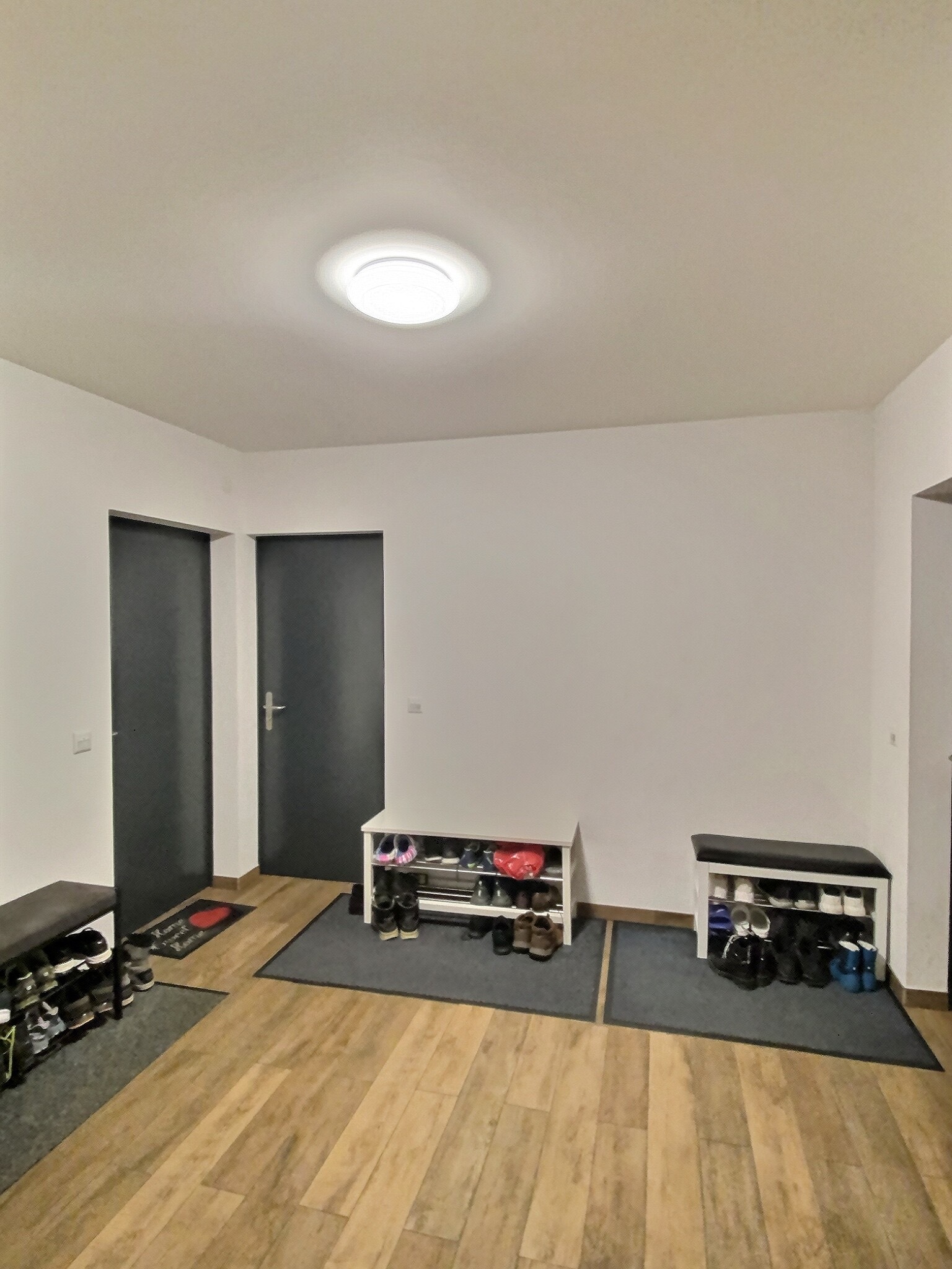 Eingangsbereich mit Schuhaufbewahrung