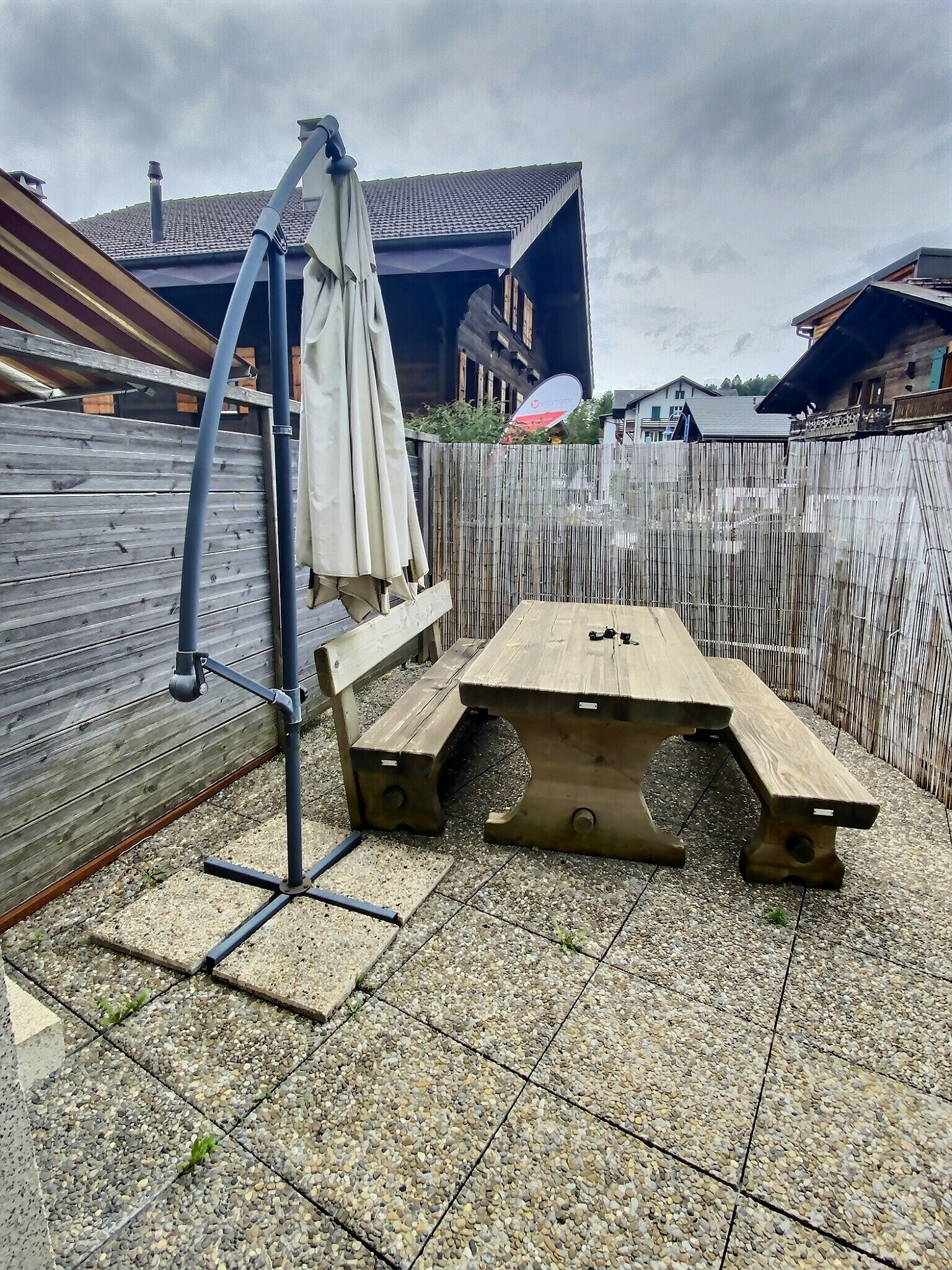Garten-Terrasse mit Sitzgruppe