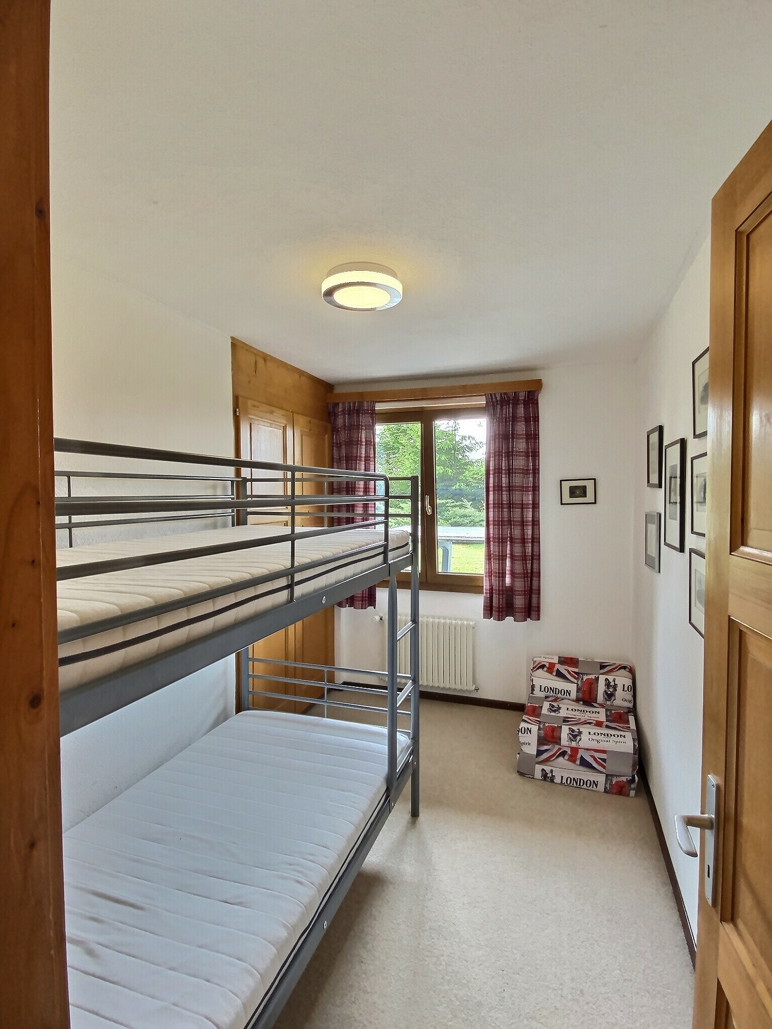 Schlafzimmer mit Etagenbett