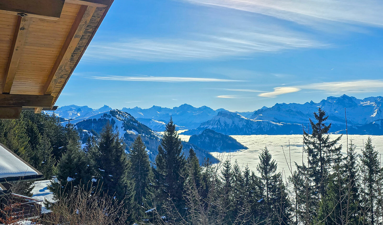 Bergblick von einem Chalet