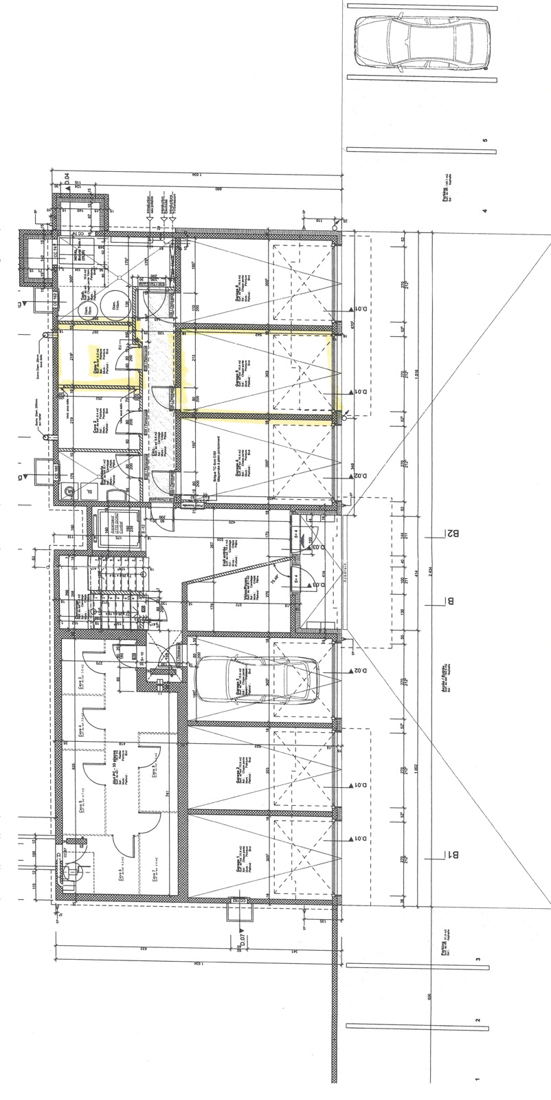 Grundriss mit Garage und Nebenräumen