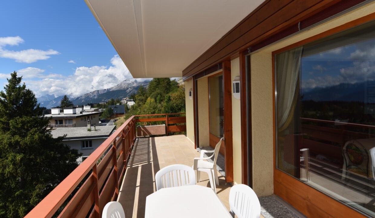 Balkon mit Bergblick