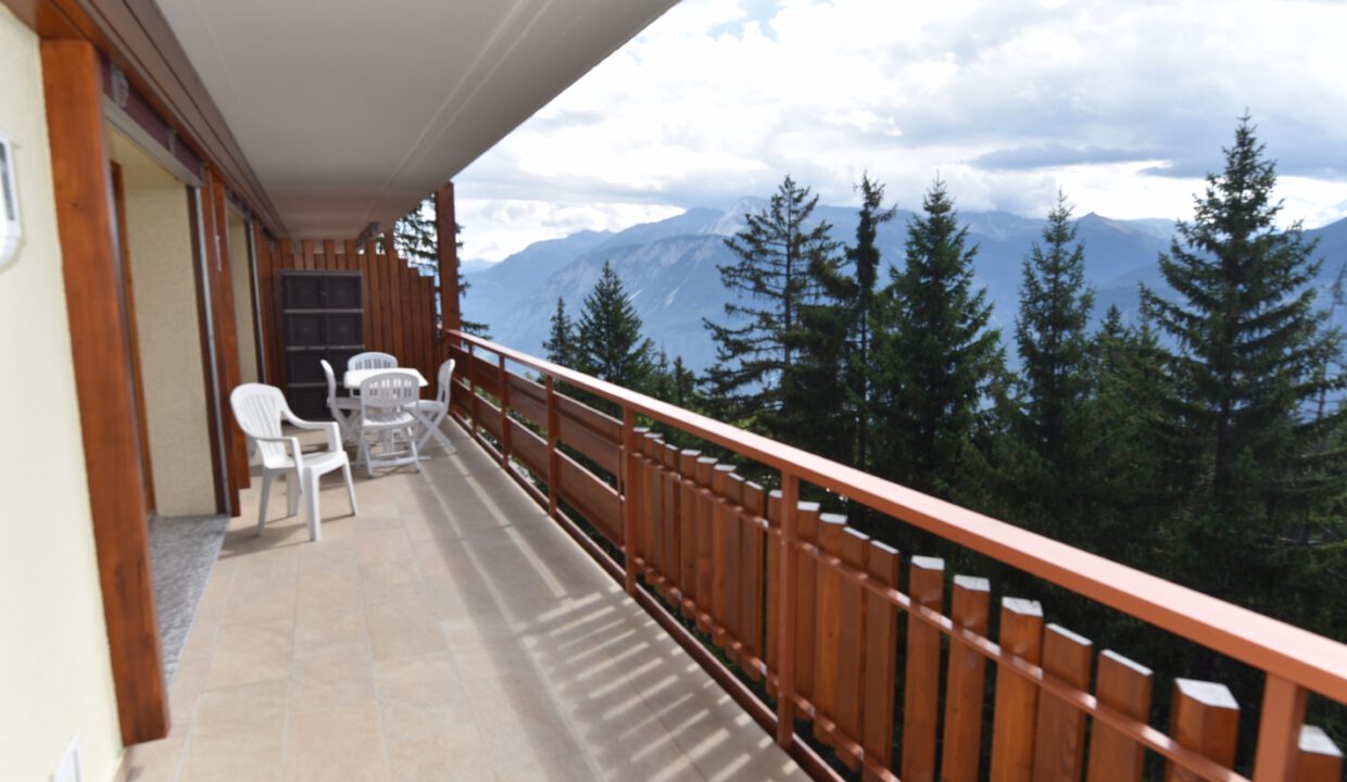 Balkon mit Bergblick