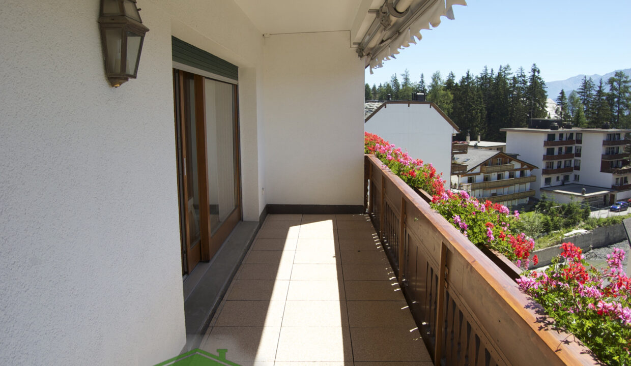 Balkon mit Bergblick