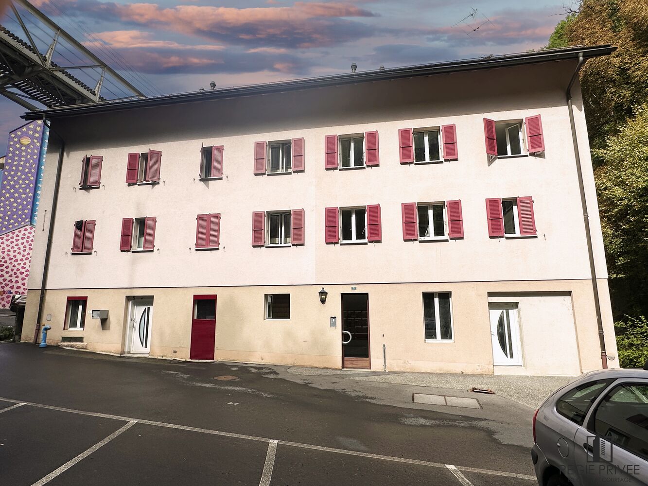 Attraktives Aufführungsstudio. 5 Minuten zu Fuß von den öffentlichen Verkehrsmitteln entfernt – Montreux