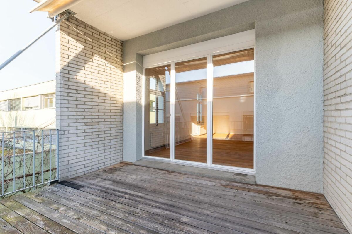 Balkon mit Schiebetür