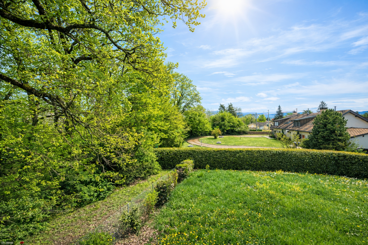 Luxuriöse 5-Zimmer-Kreuzwohnung mit zwei großen Balkonen - Referenz L01 – Chambésy