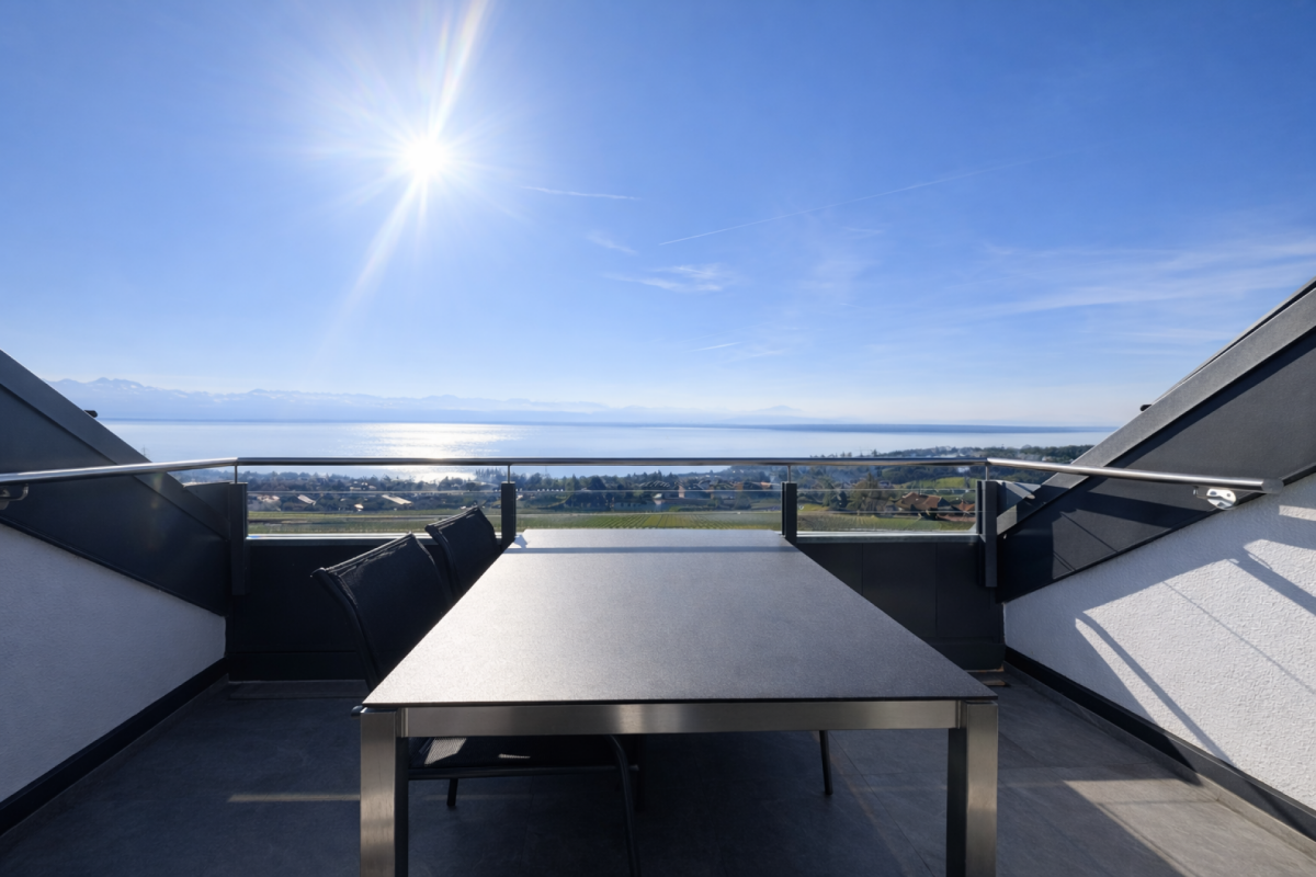 Dachterrasse mit Seeblick