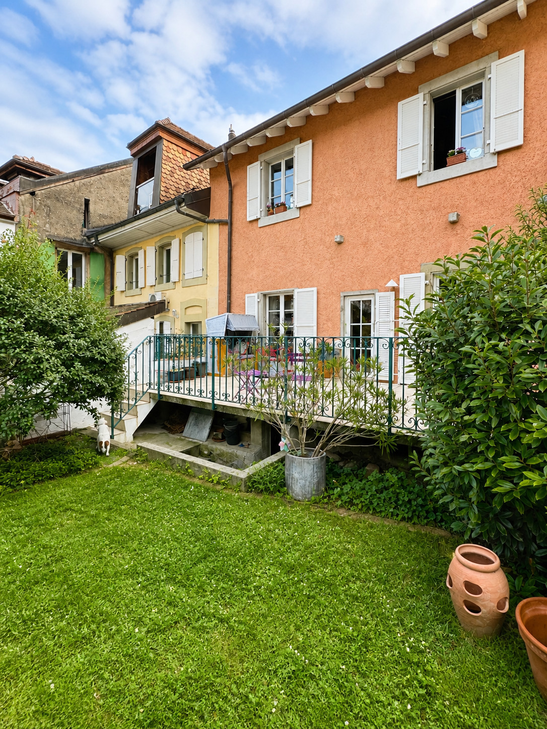 Charmanter Garten mit Terrassenbereich