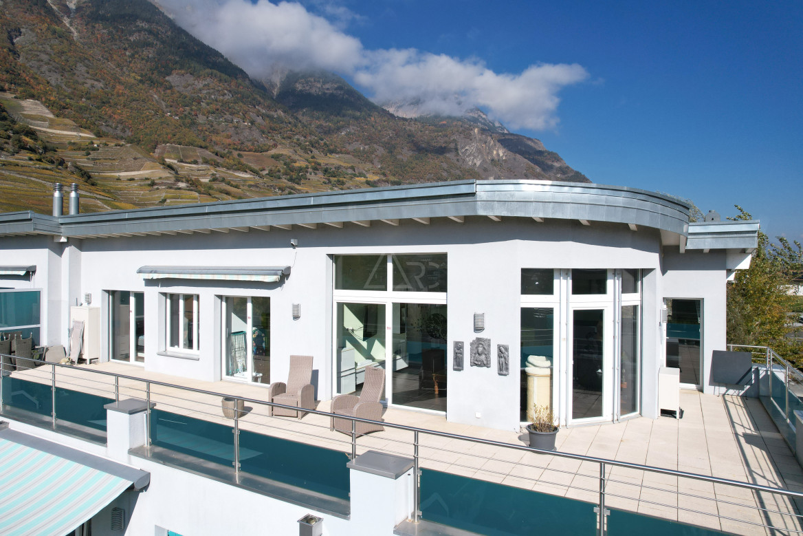 Dachterrasse mit Bergblick