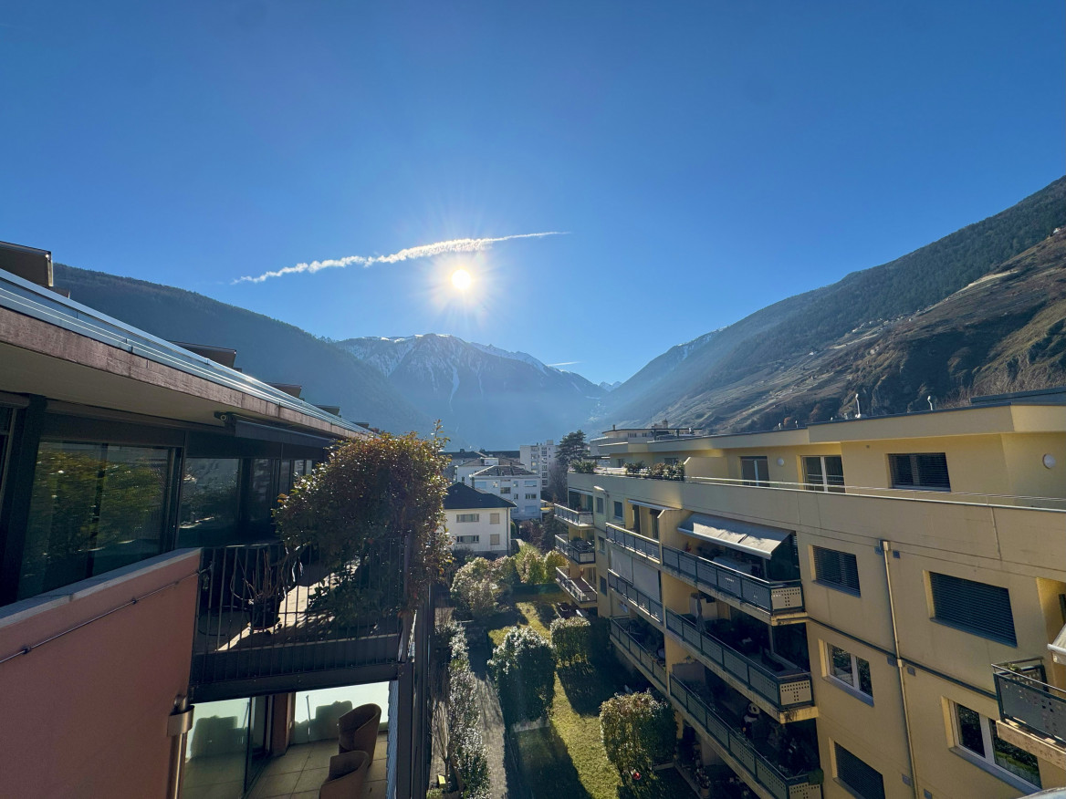 Balkon mit Bergblick