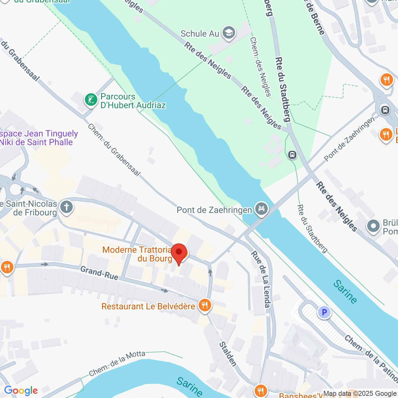 Stadtkarte mit Fluss und Straßen