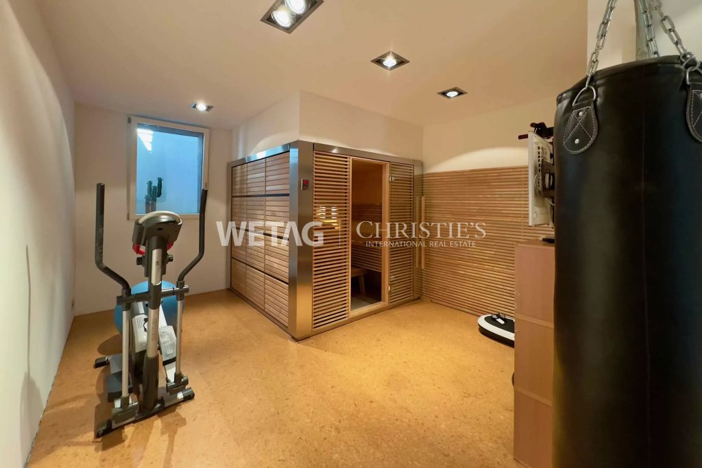 Privater Fitness- und Saunaraum