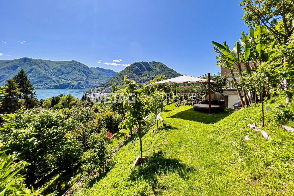 Garten mit Seeblick