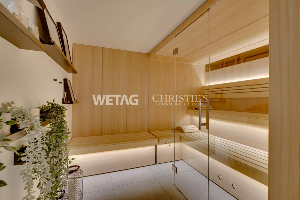 Private Sauna mit Glasfront