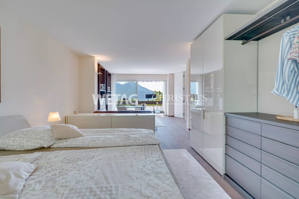 Schlafzimmer mit Meer- oder Bergblick