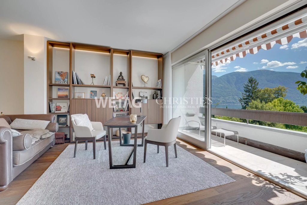 Wohnzimmer mit Panoramablick