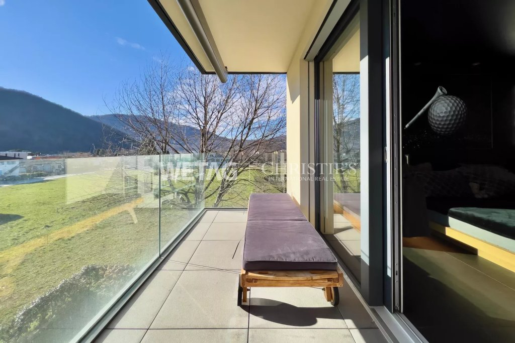 Balkon mit Bergblick