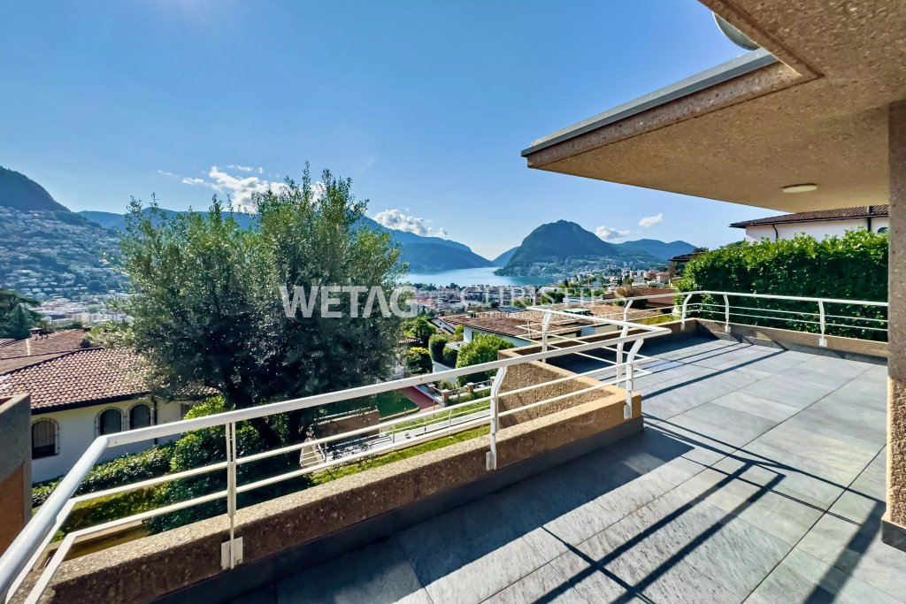 Balkon mit Seeblick