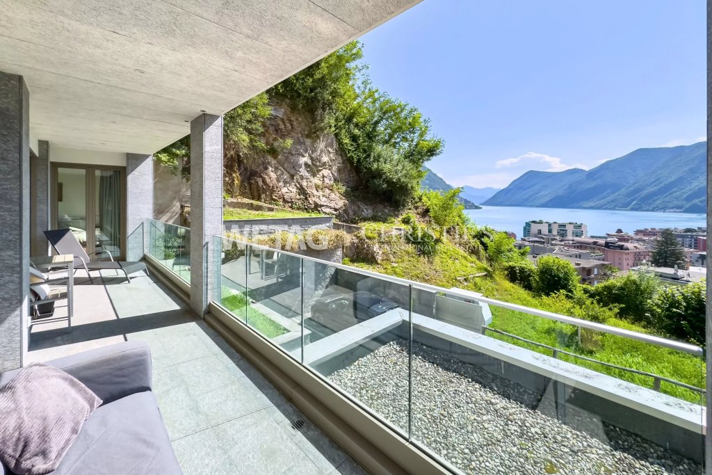 Balkon mit Seeblick