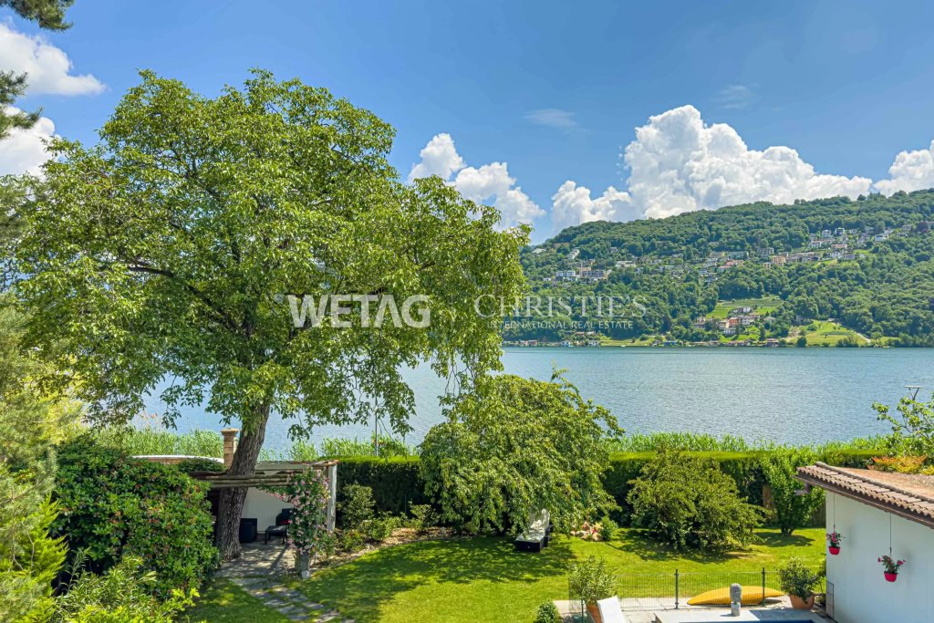 Seeblick mit Garten
