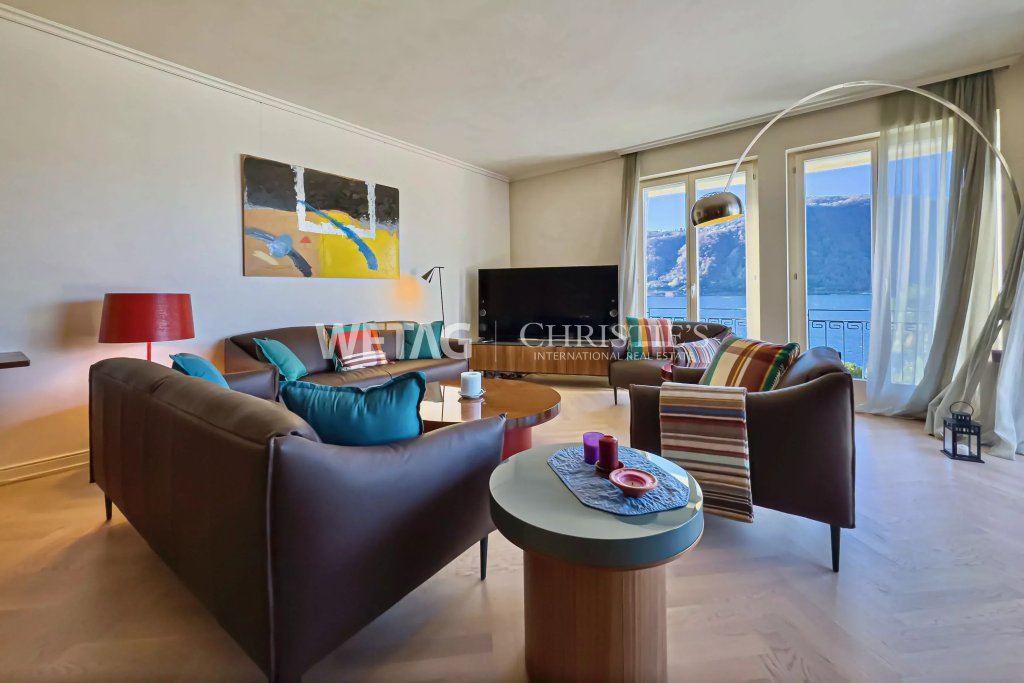 Wohnzimmer mit Panoramablick