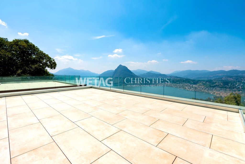 Terrasse mit Panoramablick