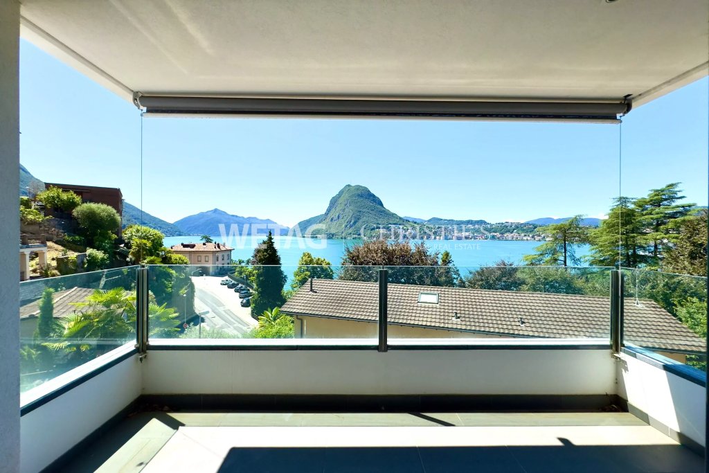 Balkon mit Seeblick
