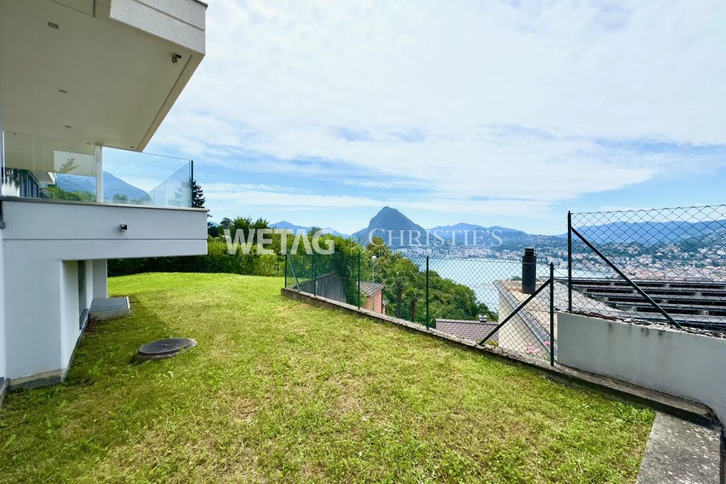 Terrasse mit Seeblick