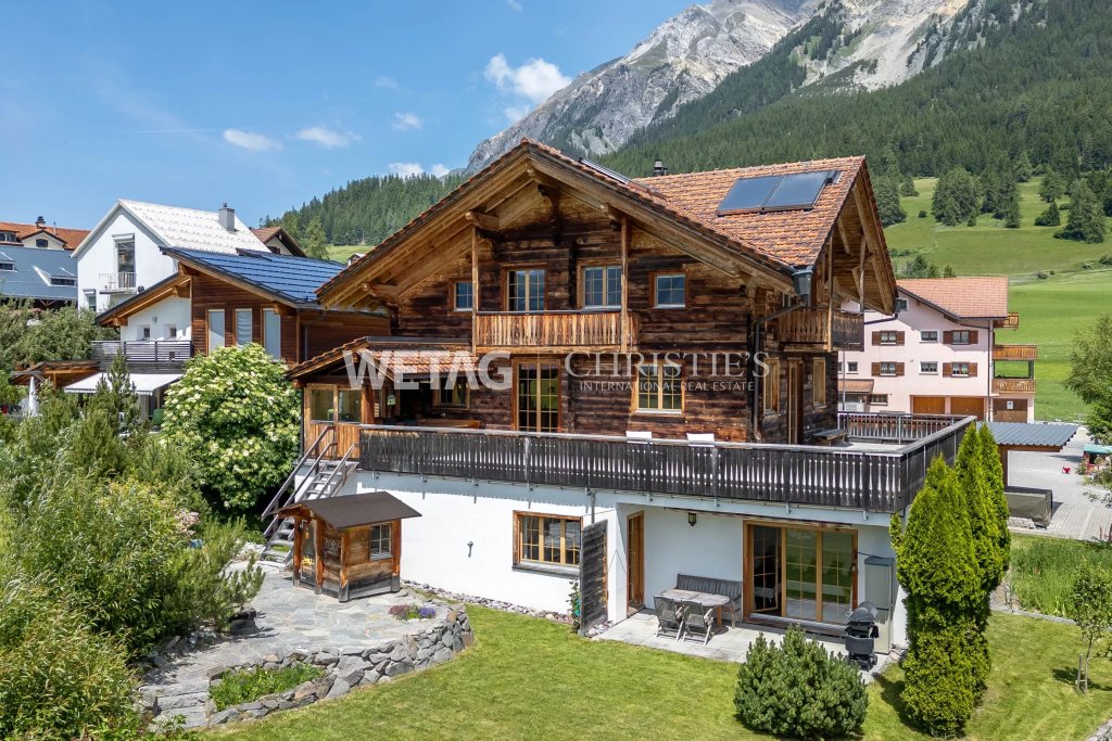 Alpen-Chalet mit Bergblick