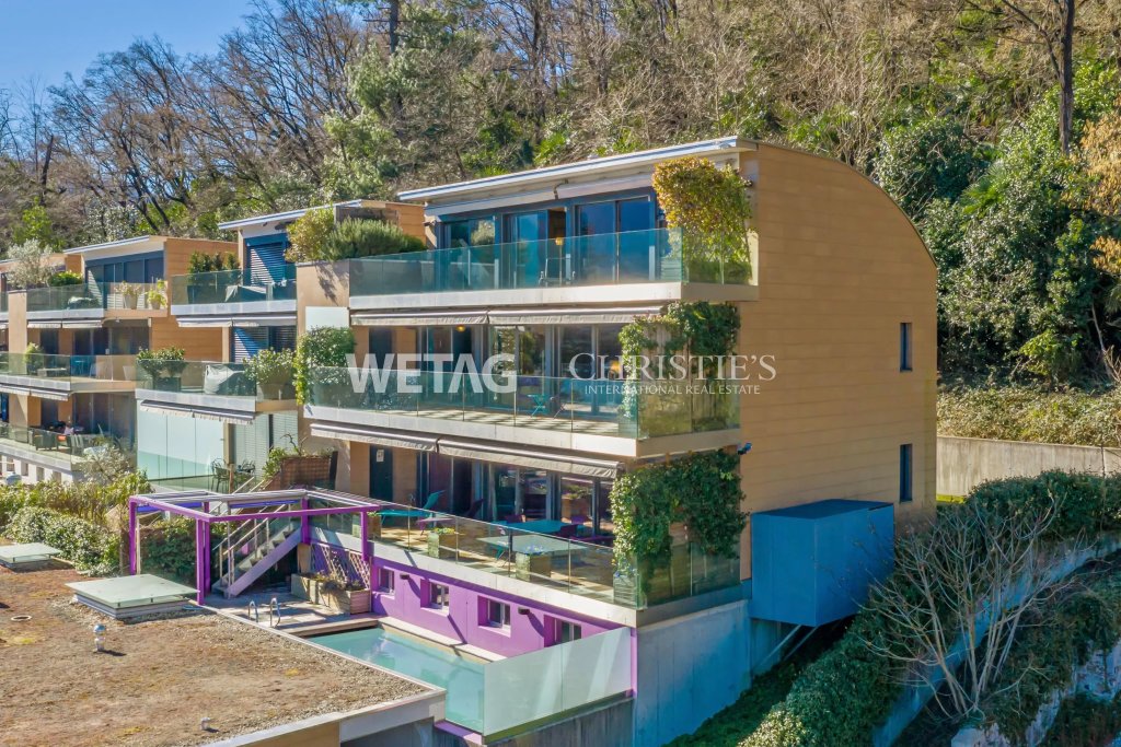 Moderne Terrassenwohnanlage mit großzügigen Balkonen
