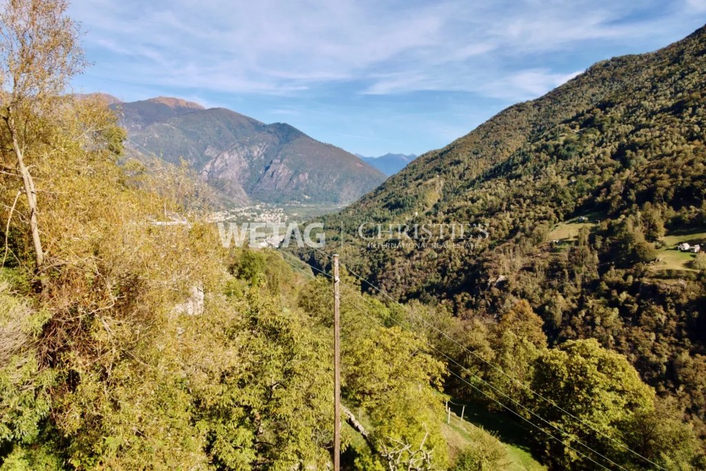 Berglandschaft mit Talblick