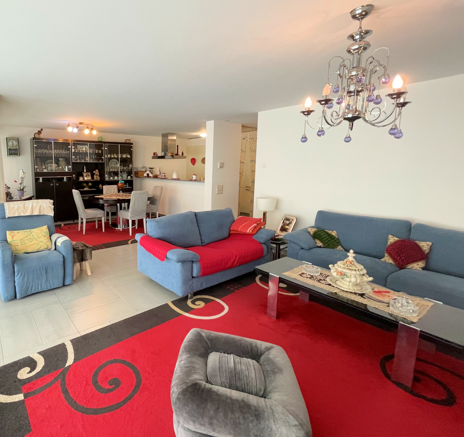 Wohnzimmer mit Essbereich