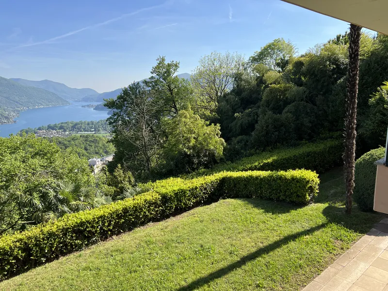 Seeblick von Garten und Terrasse