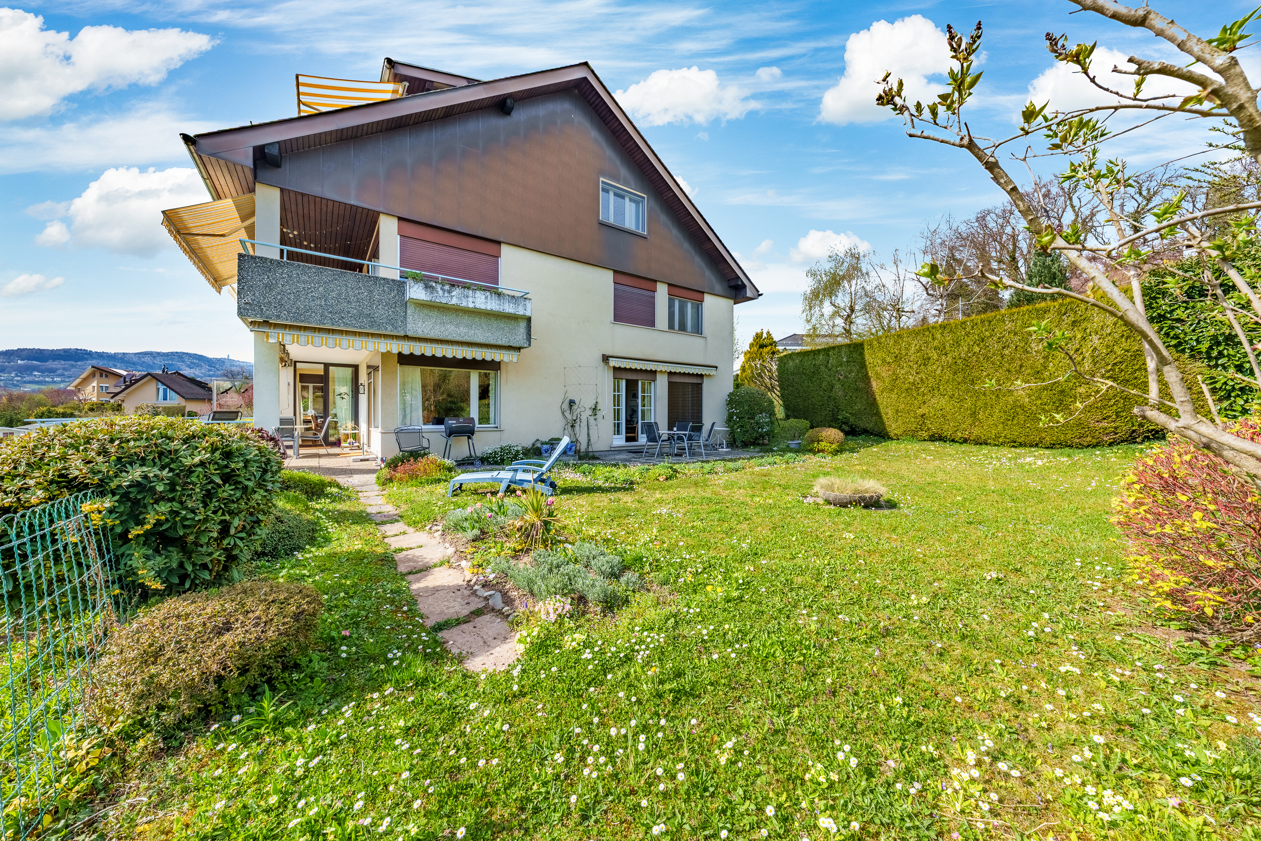 Gepflegtes Einfamilienhaus mit Garten