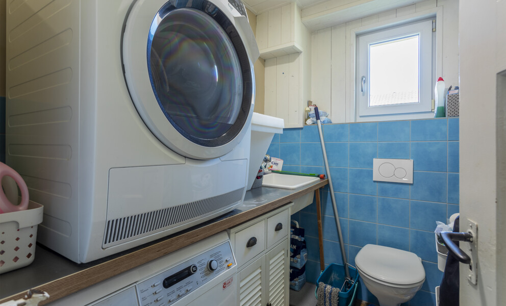 Hauswirtschaftsraum mit WC