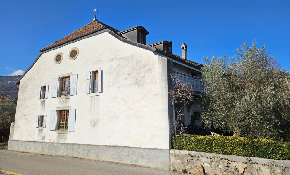 Historisches Haus mit Satteldach