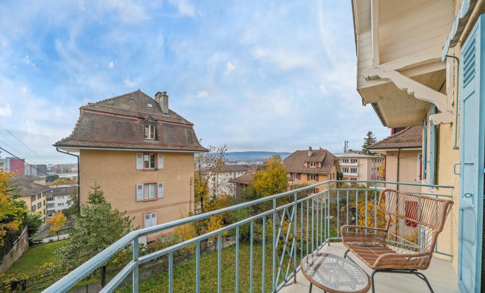 FREISTEHENDES HAUS MIT GARTEN – Lausanne